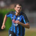 Gol karijere Lazara Samardžića: Pogledajte kao je Srbin "promešao" protivničku odbranu VIDEO