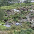 FOTO Rupa od pola kilometra na auto-putu u Švedskoj: Padali automobili i autobus, troje povređeno