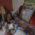 Битка за бебе у Гази: Умотавају их у фолију и стављају поред топле воде