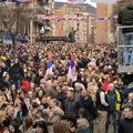 Protest Srba u Kosovskoj Mitrovici: Da kosovske vlasti omoguće dinarske isplate iz Beograda