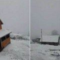 Zabeleo se deo Srbije! Sneg veje kao da je januar - atmosfera božićna!