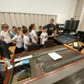 Najmlađi Novosađani prisustvovali muzičkim probama za koncert "RTV piknik – ponesi ćebe“