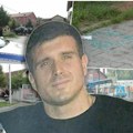 Milan ubijen pred kućom u Zemunu pre godinu dana: Izrešetao ga dostavljač hrane na motoru! Sumnja se da je ovo motiv…