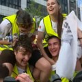 Studenti maratonci stigli u Brisel, dočekani uz crveni tepih: "Tri, dva, jedan - Srbija"