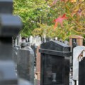 Požar zahvatio groblje u Banjaluci, izgoreli drveni krstovi Evo gde je vatra prvo planula
