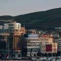 Protest studenata Albanaca u Skoplju zbog pravosudnog ispita i jezičkih prava: Istaknuti simboli OVK i albanske zastave