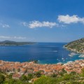 Oprez: Nezadovoljava! Evropska zemlja zabranila kupanje u sedam letovališta, upozorenje i za plaže u komšiluku Srbije…