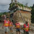 Broj poginulih u poplavama u Nepalu i na Tibetu dostigao 676