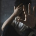 Veoma uznemirujuće! Majka brutalno zlostavljala decu: Zagrebačka policija pronašla snimke sa jezivim sadržajem