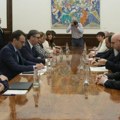 Vučić odlučio: Neću reći nijednu reč o sastanku sa ambasadorima Kvinte