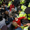 London: protest protiv premeštanja tražilaca azila, uhapšeno 45 osoba