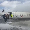 Raste broj povređenih u avionu koji se prevrnuo na krov: Čak 18 osoba prebačeno u bolnicu, među njima i dete: Oglasio se…