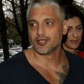 Čeda nikad emotivniji ispraća ćerku na matursko veče: Blista u zlatnoj haljini, a ponosni otac joj poželeo jedno