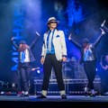 Veče kad Beograd pleše kao Michael Jackson MTV gasi kanale – Kraj jedne ere Ovo je pesma 2025. godine – Sigurno ste je čuli…