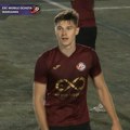 (ВИДЕО) Шта уради човек! Гол какав се не види сваки дан