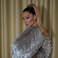 Tea srušila Instagram! Objavila fotku u sakou ispod kojeg nema ništa, pa poručila: Hiljade žena mrze te u meni! (foto)