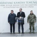Vučić na polaganju kamena temeljca za novi kompleks Generalštaba: Moramo da podignemo nivo popunjenosti jedinica