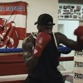 Kodi Miler Mekintajer isprobao novi sport na Marakani, ušao u ring i pokazao šta ume sa rukavicama