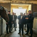 Dačić obišao Četu konjanika i prisustvovao pokaznoj vežbi