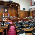 Skupština Srbije danas raspravlja o 25 tačaka, opozicija najavila „borbu za život“