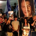 Izraelski pregovarač: Desetine talaca su žive, ne možemo prihvatiti mir dok ne budu oslobođeni