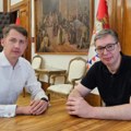 "Iskreno prijateljski susret i razmena mišljenja": Predsednik Vučić se sastao sa Balintom Pastorom (foto)