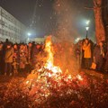 Uz trubače i kolo palili Badnjak: Ovako je obeleženo Badnje veče u Užicu (foto)