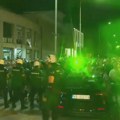 (VIDEO) Pristalice SNS-a vređale ekipu N1: Ometale izveštavanje i uperile lasere u novinarku i kameru