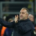 Flik dobio crveni karton, pa poručio: „Promeniću se zbog unuka“
