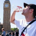 Ujedinjeno Kraljevstvo beleži najtopliji dan u godini: U Londonu oboren istorijski temperaturni rekord