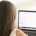 Скандал тресе школу: Наставница осумњичена за интимне односе са ученицима, ђаци сазнали за њен налог ОнлиФанс