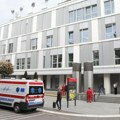 Udes na Pančevačkom mostu: Automobil udario u banderu, muškarac (24) teško povređen
