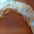 Od hleba i čarapa do skrivenih šupljina u automobilu: carinici otkrivaju najbizarnija mesta na kojima putnici kriju novac