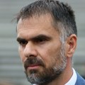Penzionerima stižu poruke za ručak sa gradonačelnikom Novog Sada: Nude se besplatna hrana, piće i vaučer od 4.800 dinara