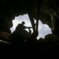 Još traže mrtve, vlasti danima krile tragediju: Poginulo više od 70 ljudi u urušavanju ilegalnog rudnika zlata