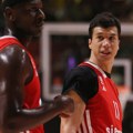 Lučić izašao na zagrevanje sat vremena ranije, pa "cepao" mrežicu
