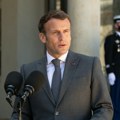 Francuski predsednik u problemu Propada Makronova taktika