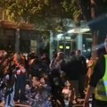 Ispred suda u Novom Sadu stigli bajkeri iz Beograda, poručuju da ostaju do daljeg (VIDEO)