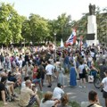 Počela blokada u Zemunu: Pojavili se i mlada i mladoženja (FOTO)