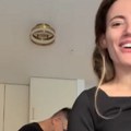 Prvi snimak kristine Spalević i kristijana nakon pomirenja: On pegla stvari, a ona poručuje: "Tvoja sam nova, stara devojka"