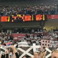 "Crna strana belog grada": Spektakularna koreografija Grobara na meču s Efesom