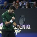 (VIDEO) Novak Đoković pocepao majicu posle osvajanja 101. titule u karijeri