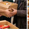 U Rumi počinje prijava za pakete solidarne pomoći penzionerima: Evo ko ima pravo i šta sadrži paket