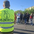 Građani ponovo blokirali raskrsnicu u Novom Sadu: Protest zbog odbijene žalbe (FOTO, VIDEO)