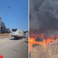 Veliki požar kod aerodroma popularnog letovališta: Odjekuju eksplozije, vatra ide ka pisti (video)
