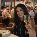 Dragana Mirković izašla u provod u Beogradu! Uživala u Skadarliji, a onda joj na uvce zapevala ova glumica