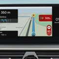 Google Maps od sada pokazuje šta vas čeka na sledećem skretanju - semafor ili znak STOP