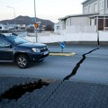 Island: Prazne ulice, ogromne pukotine na putevima, erupcija i dalje preti