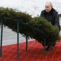 Putin položio venac u Sankt Peterburgu povodom 80. godišnjice opsade Lenjingrada