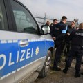 Bosanac (29) uhapšen u Nemačkoj: Haos u automehaničarskoj radnji! Nezadovoljna mušterija potegla nož, onda se pojavio on